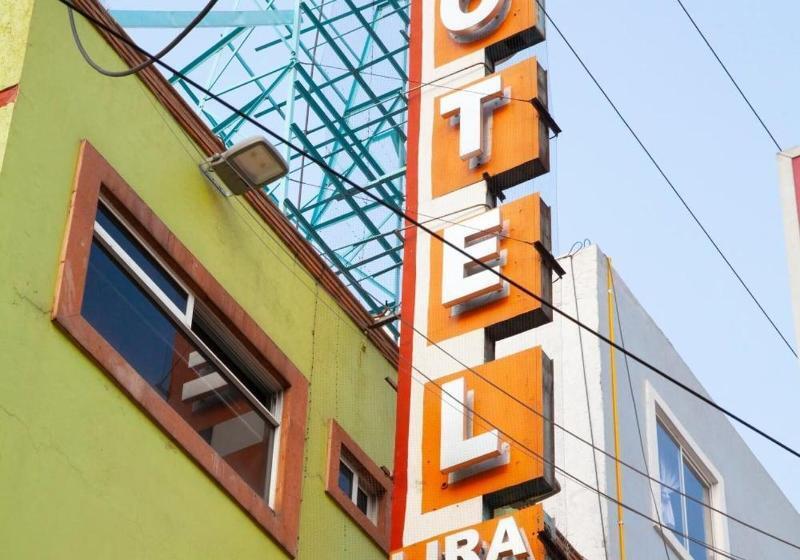 فندق Lira Solo Adultos