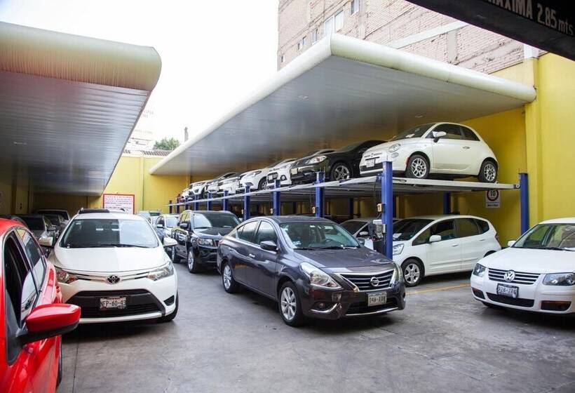 فندق Lira Solo Adultos