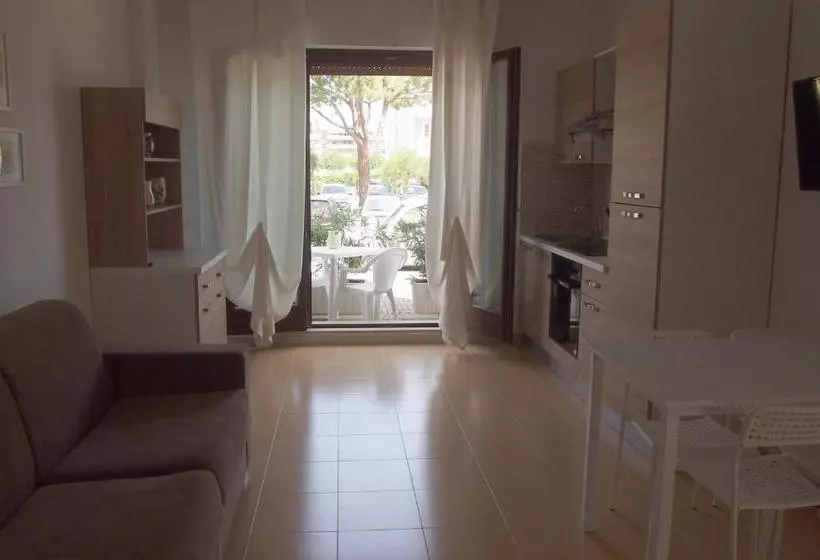 Le Rose Beach & Suites Appartamenti Fronte Mare A Villarosa