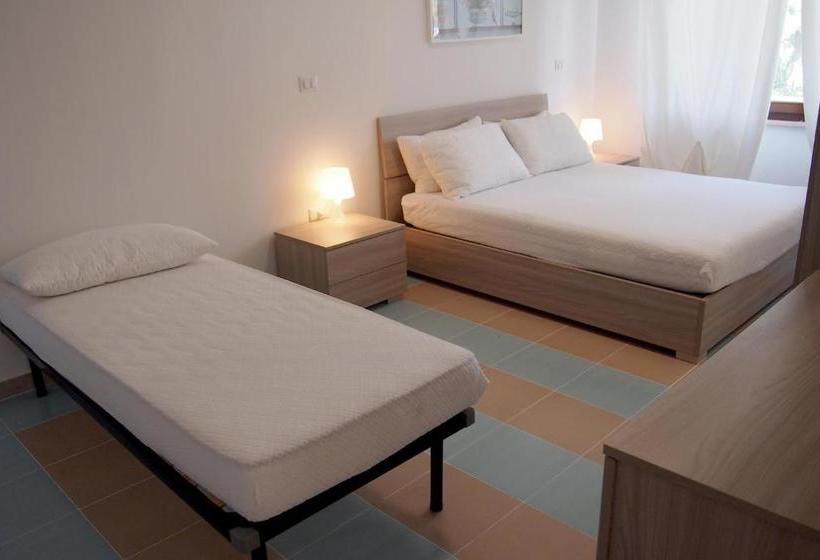 Le Rose Beach & Suites Appartamenti Fronte Mare A Villarosa