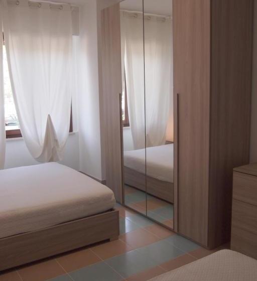 Le Rose Beach & Suites Appartamenti Fronte Mare A Villarosa