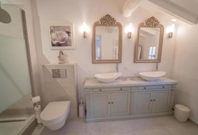 بنسيون Petit Dédale