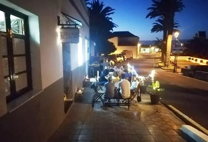 ユースホステル El Hostal Del Cubo