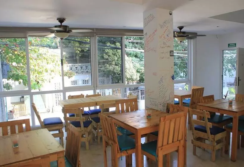 Bike And Dive Hostel