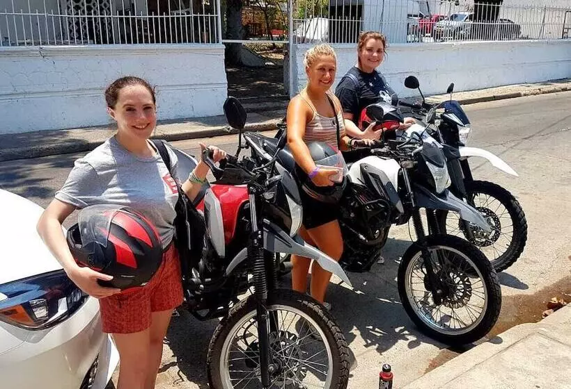 Bike And Dive Hostel