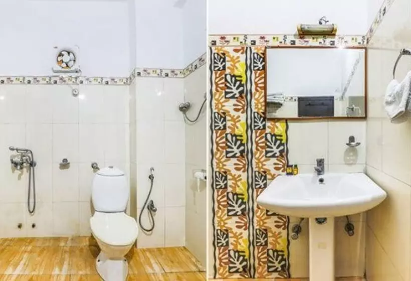 Fabhotel Pramila Inn