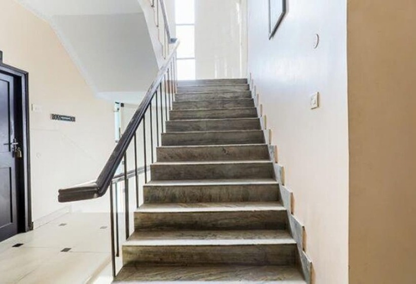 Fabhotel Pramila Inn