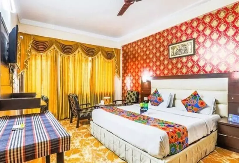 Fabhotel Pramila Inn