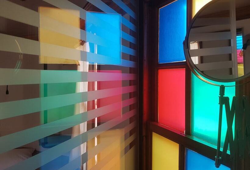 Hotel Room Kite Mansion