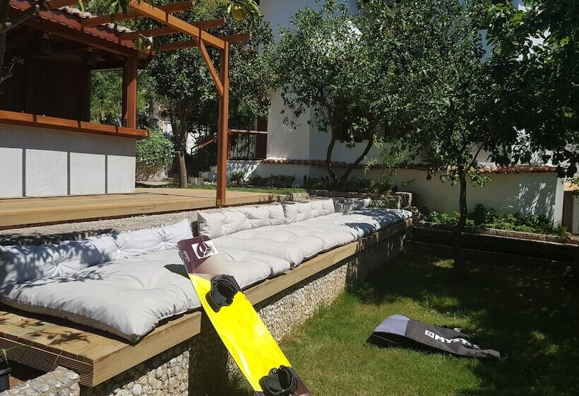 Hotel Room Kite Mansion