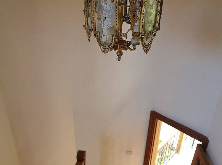 Hotel Room Kite Mansion