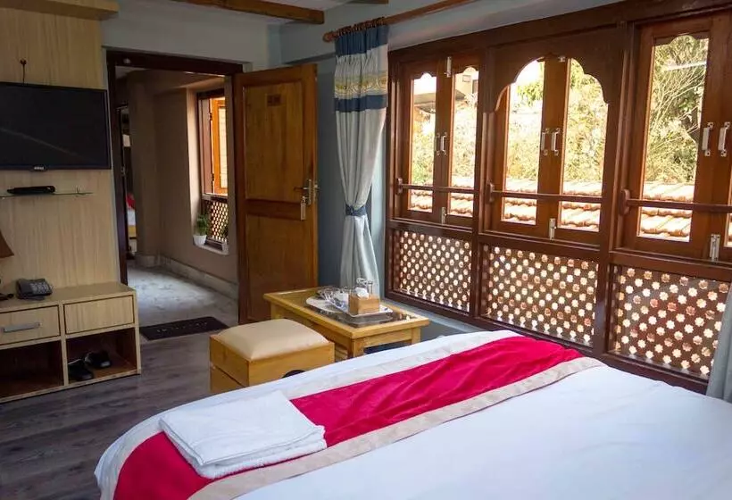 هتل Inn Sangrahalaya