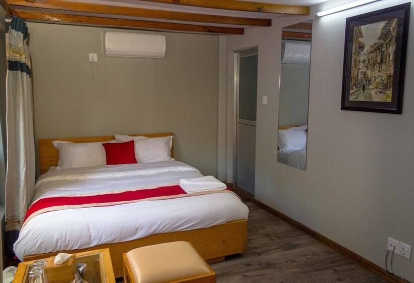 هتل Inn Sangrahalaya