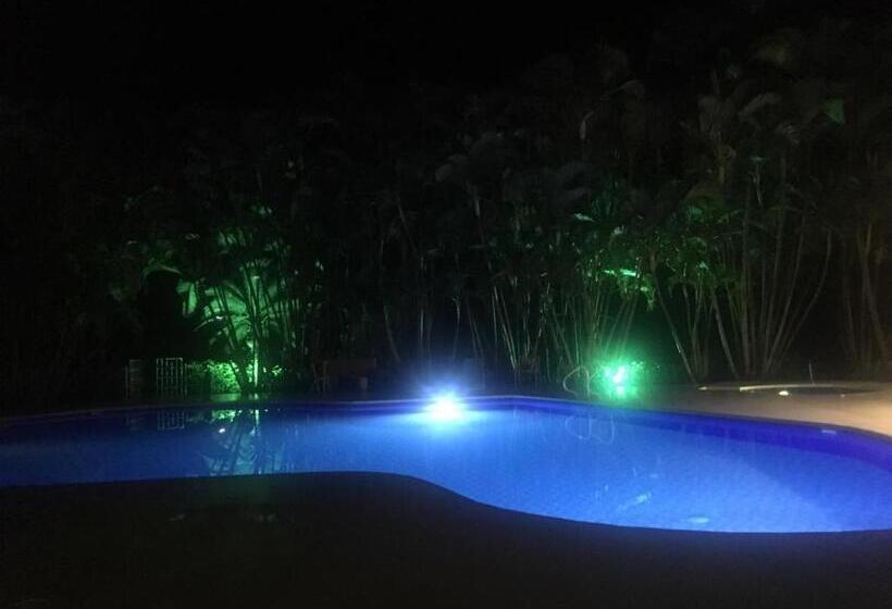 فندق Spa Excalibur