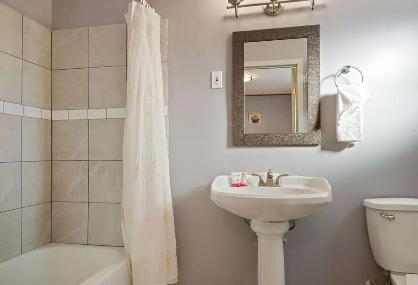 モーテル Bethel   Fort Macleod, Ab