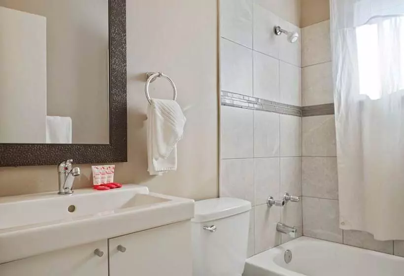 モーテル Bethel   Fort Macleod, Ab