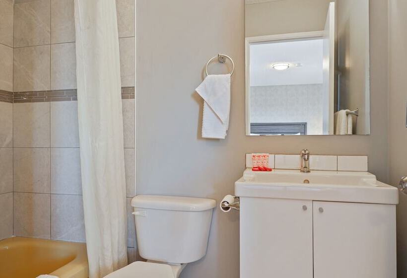 Мотель Bethel   Fort Macleod, Ab