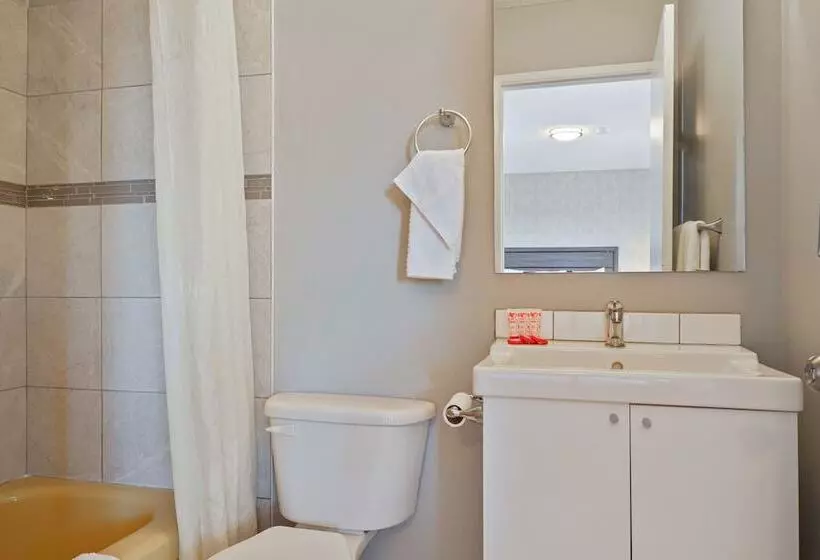 モーテル Bethel   Fort Macleod, Ab