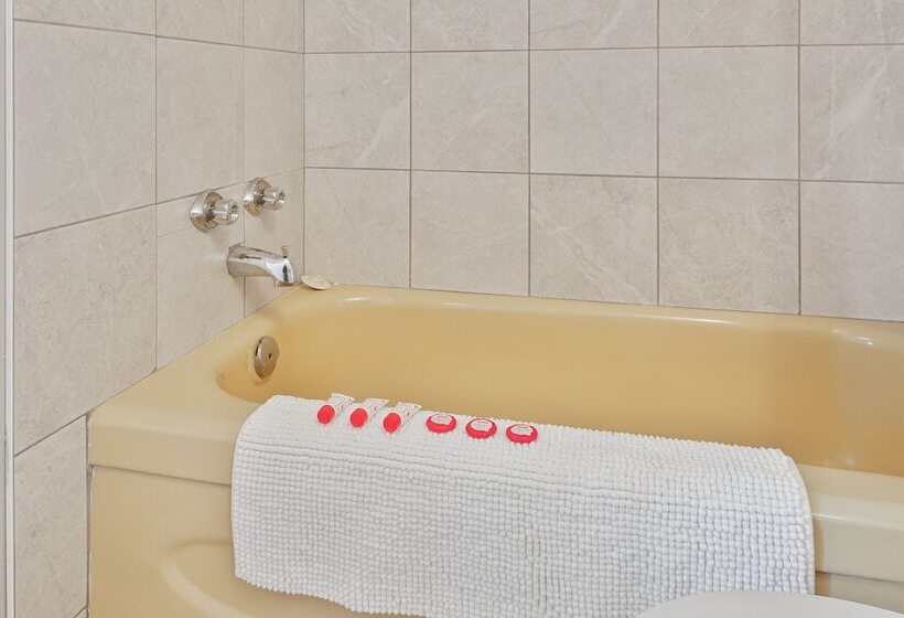 Мотель Bethel   Fort Macleod, Ab