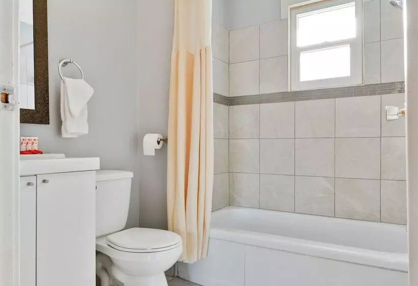 モーテル Bethel   Fort Macleod, Ab