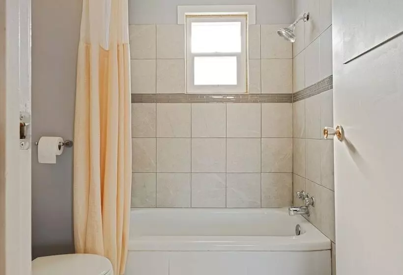 モーテル Bethel   Fort Macleod, Ab