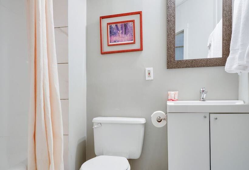 Мотель Bethel   Fort Macleod, Ab