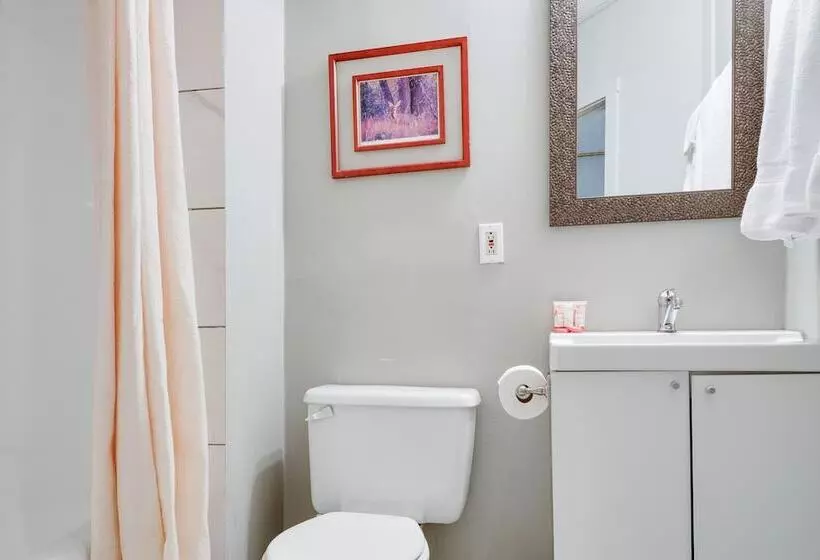 モーテル Bethel   Fort Macleod, Ab