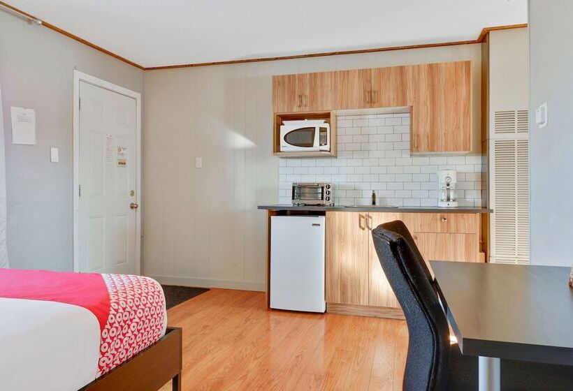 Мотель Bethel   Fort Macleod, Ab