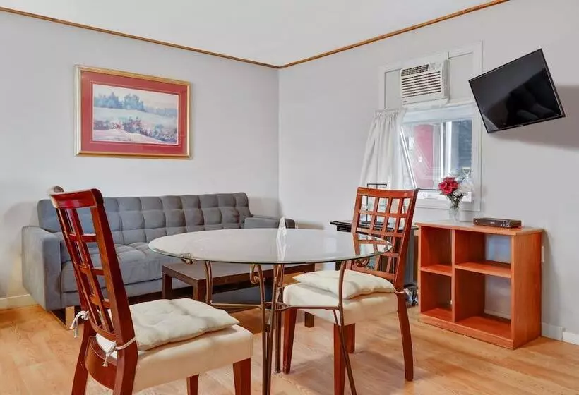 モーテル Bethel   Fort Macleod, Ab