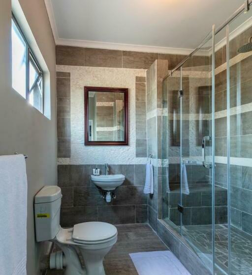 پانسیون Gemstone Suites