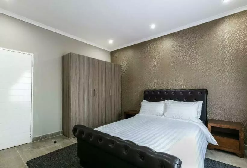 پانسیون Gemstone Suites