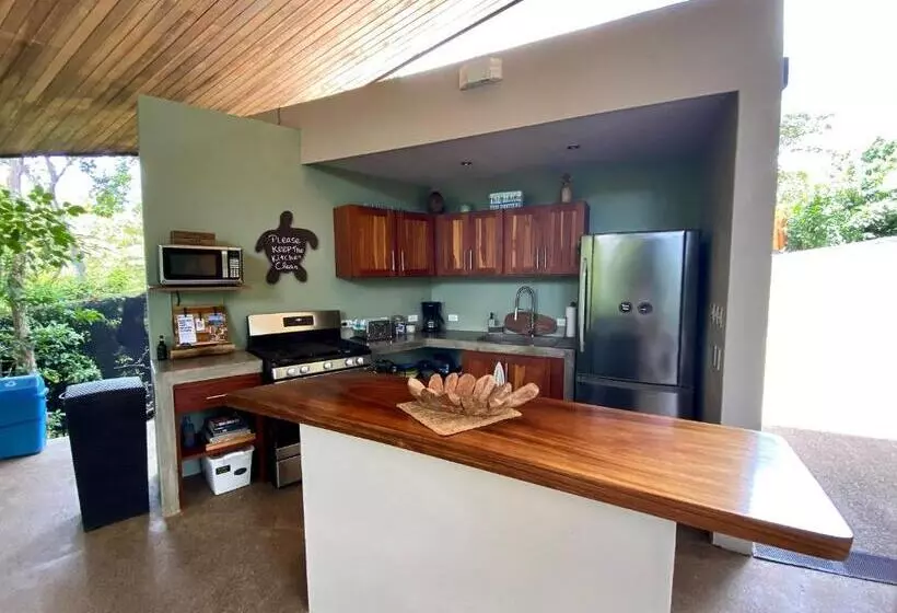 Aamiaismajoitus (B&B) Villas Kalei