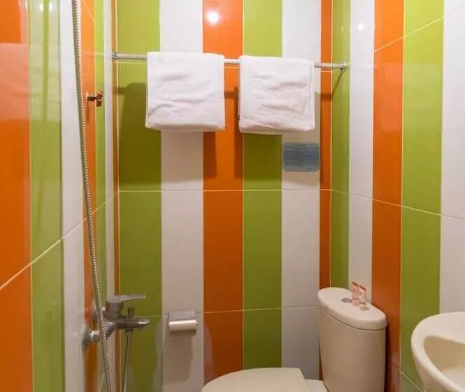 Capital O 615 Residence Puri Hotel Syariah