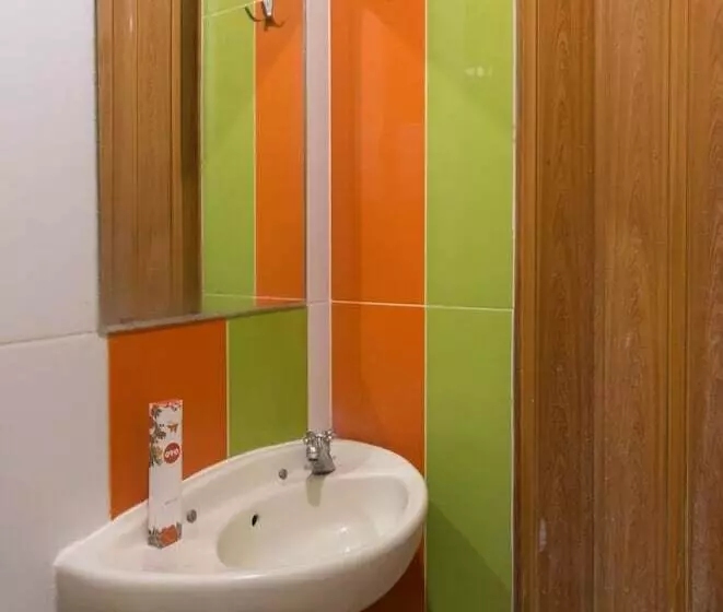 Capital O 615 Residence Puri Hotel Syariah