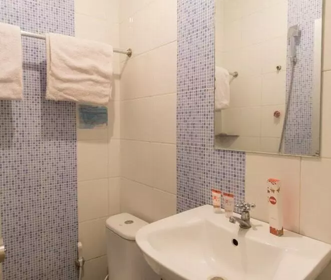 Capital O 615 Residence Puri Hotel Syariah