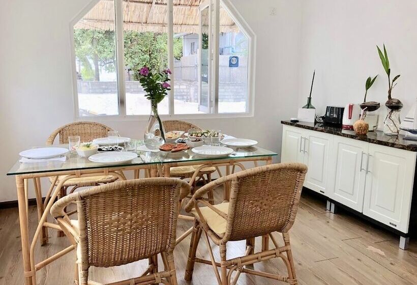 تختخواب و صبحانه Island Side Gulhi