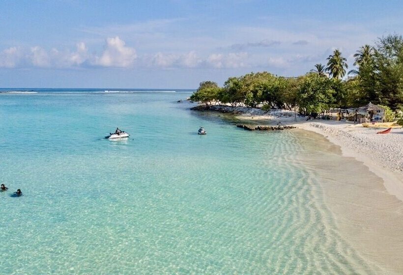 تختخواب و صبحانه Island Side Gulhi