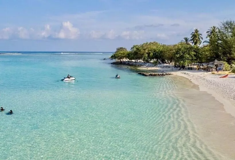 تختخواب و صبحانه Island Side Gulhi