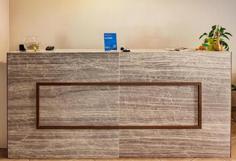 Nocleg ze śniadaniem Le Suite