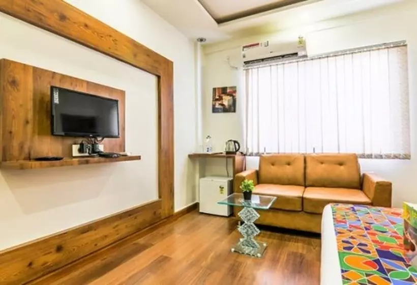 Fabhotel Vista Suites