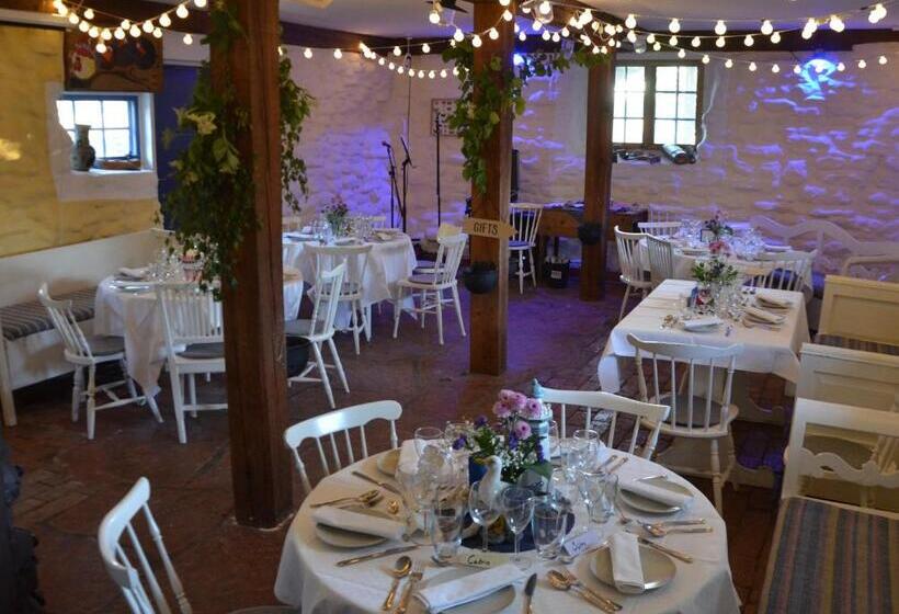 Rosenborgs Friluftspensionat