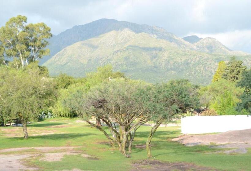 Hostel Cabañas Los Relinchos