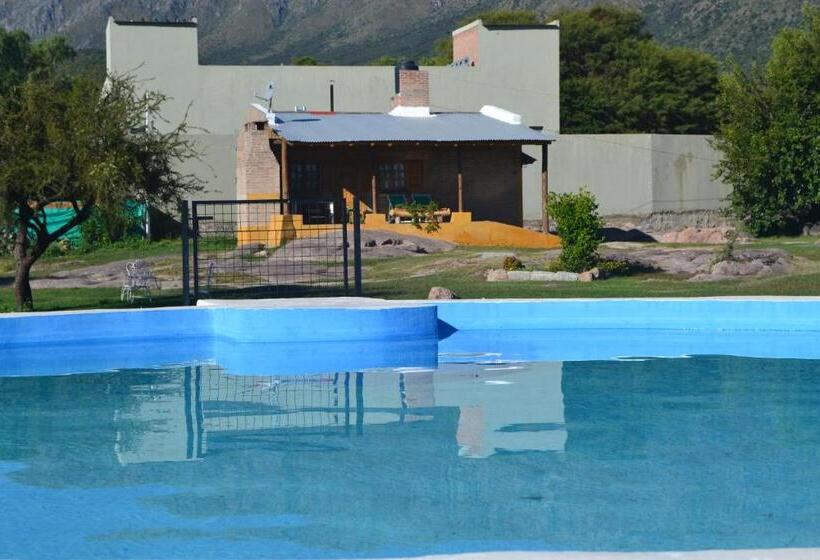 Hostel Cabañas Los Relinchos