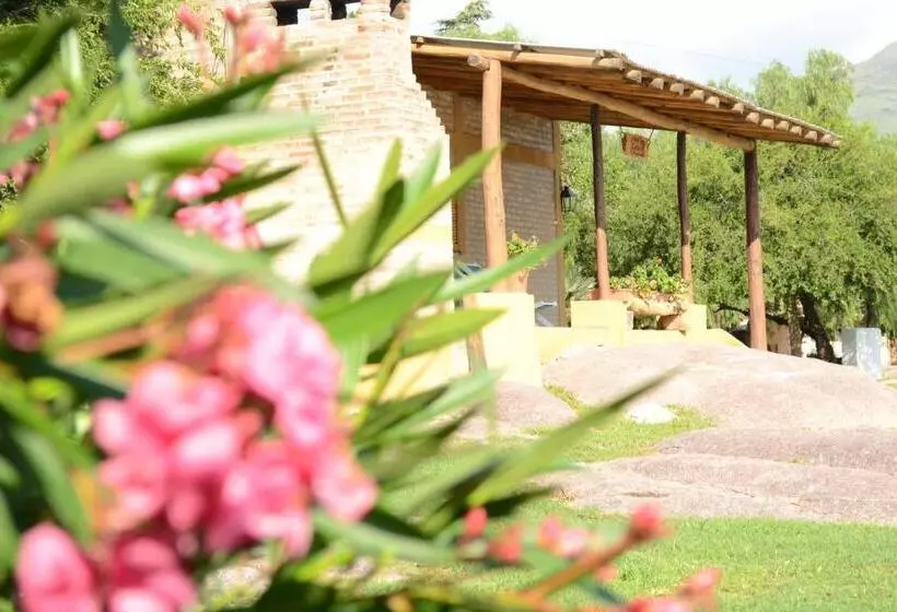 Retkeilymaja Cabañas Los Relinchos