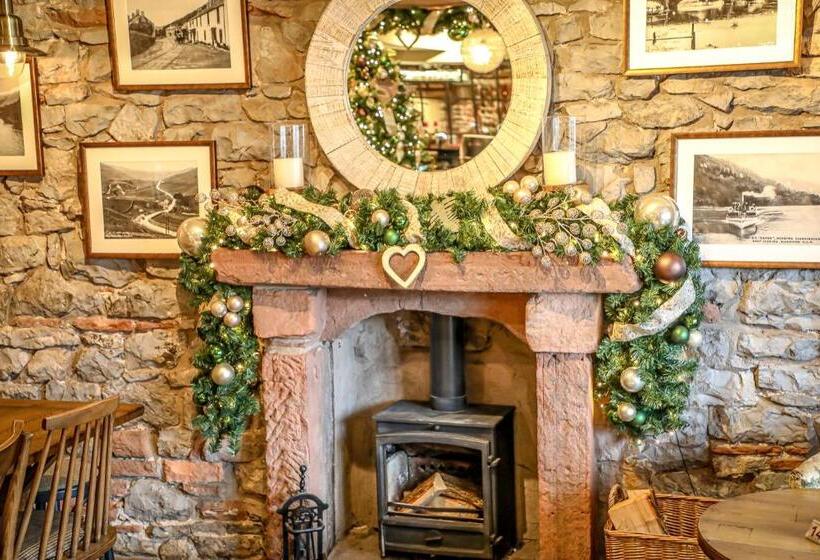 旅馆 The Pooley Bridge Inn