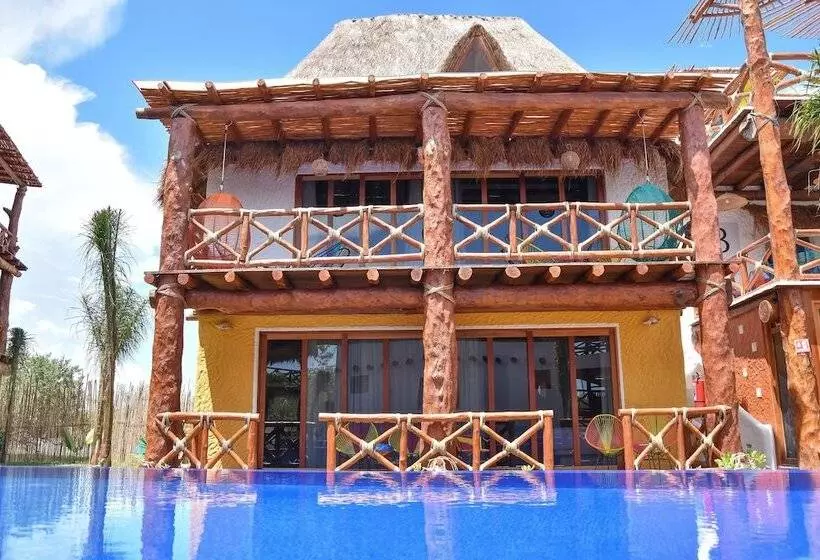 هتل Soho Boutique Holbox  Adults Only