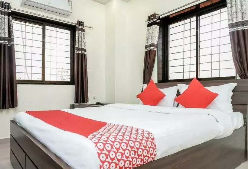Oyo 30608 Hotel Kohinoor