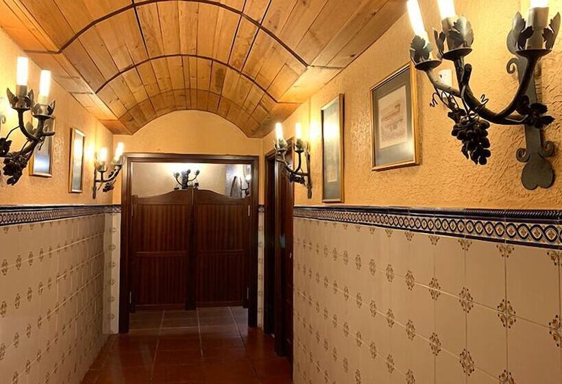 پانسیون Hostal El Sequero