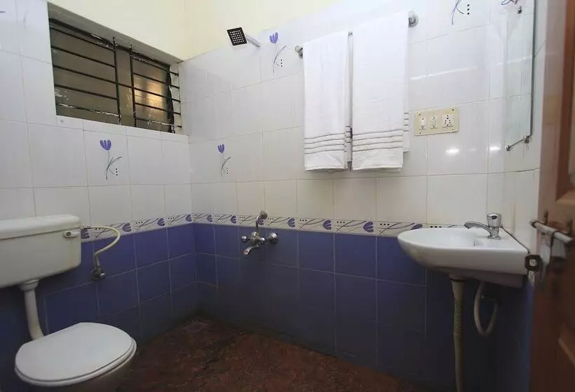 ホテル Oyo 29159 Varsha Boarding And Lodging