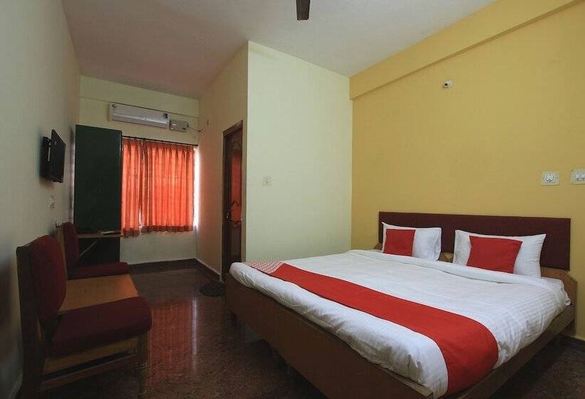 Hotel Oyo 29159 Varsha Boarding And Lodging